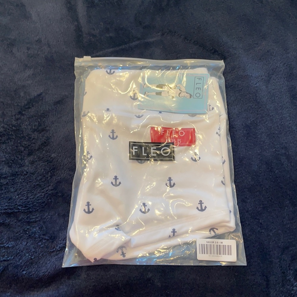 Fleo Shorts NWT